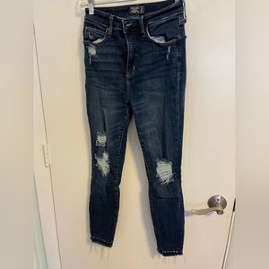 Abercrombie and Fitch distressed skinny Jean